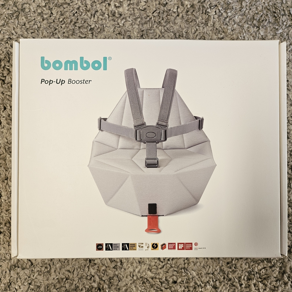 Pop-Up Booster in Gray